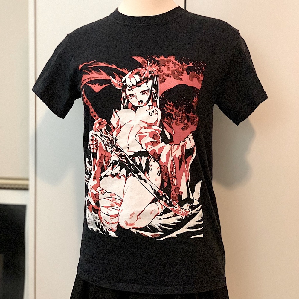 Hot Topic Anime Girl Graphic Hentai T Shirt